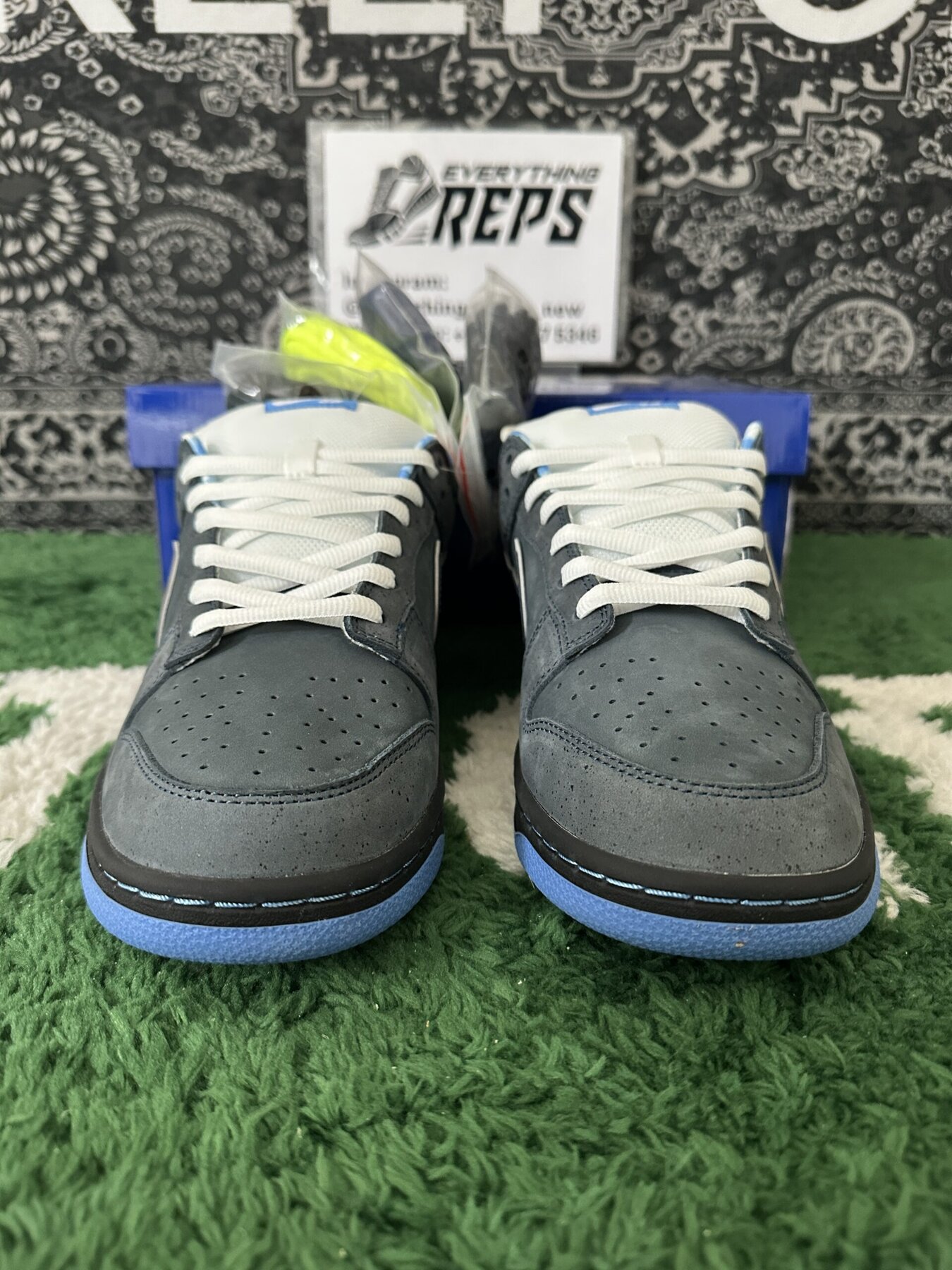 Dunk SB Low Blue Lobster 2009 - Image 2