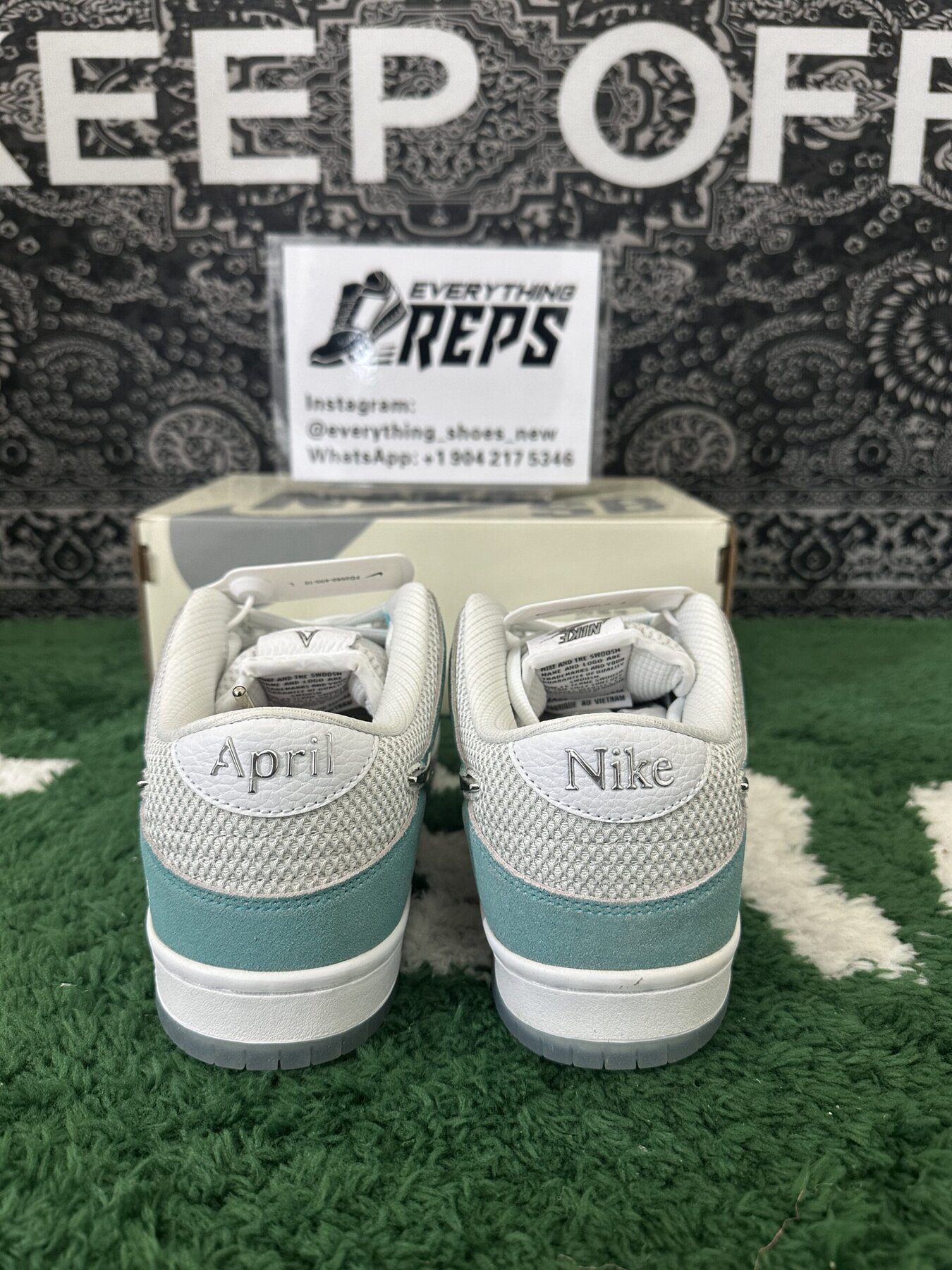 SB Dunk Low April Skateboards - Image 9