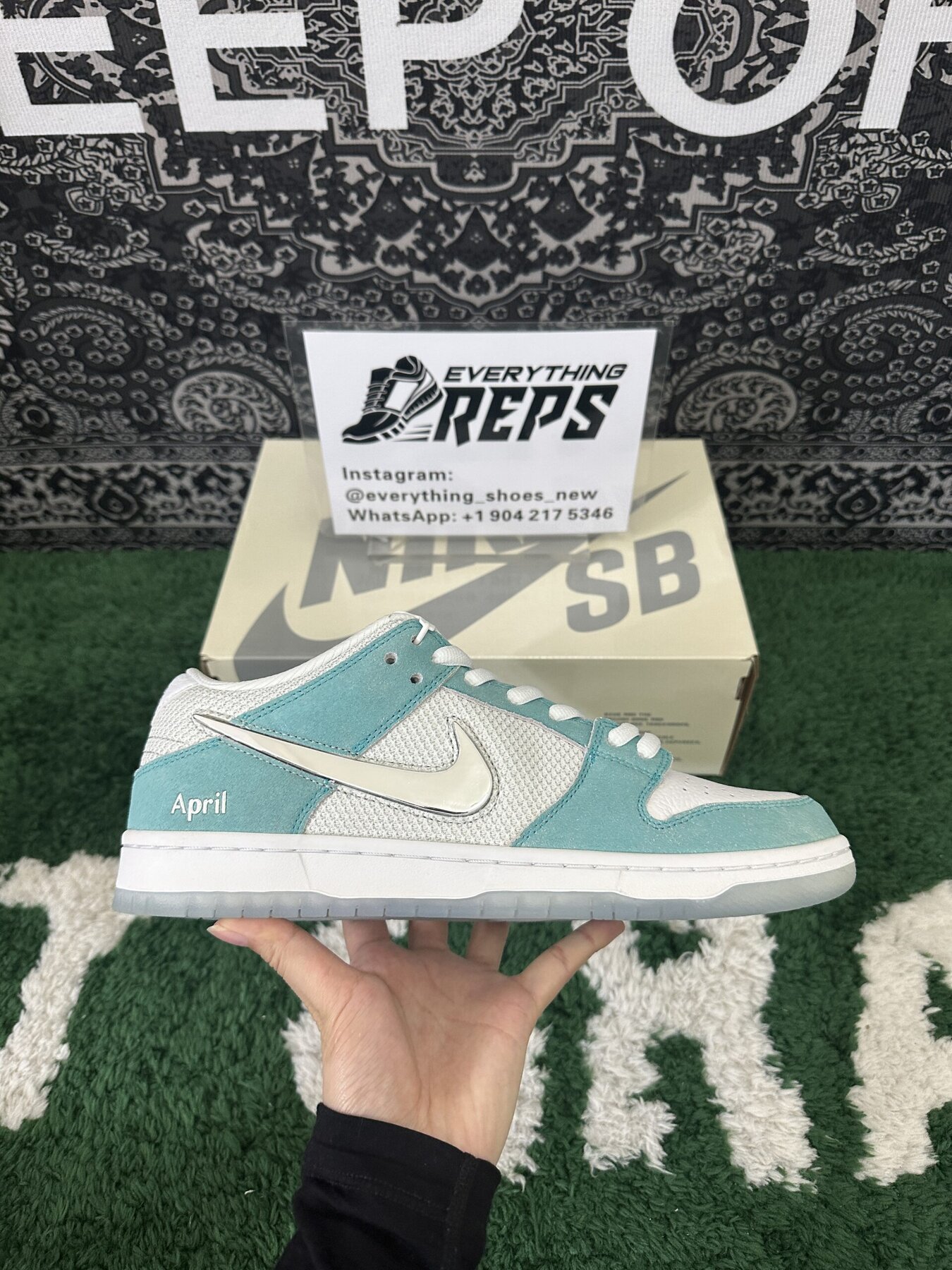 SB Dunk Low April Skateboards - Image 7