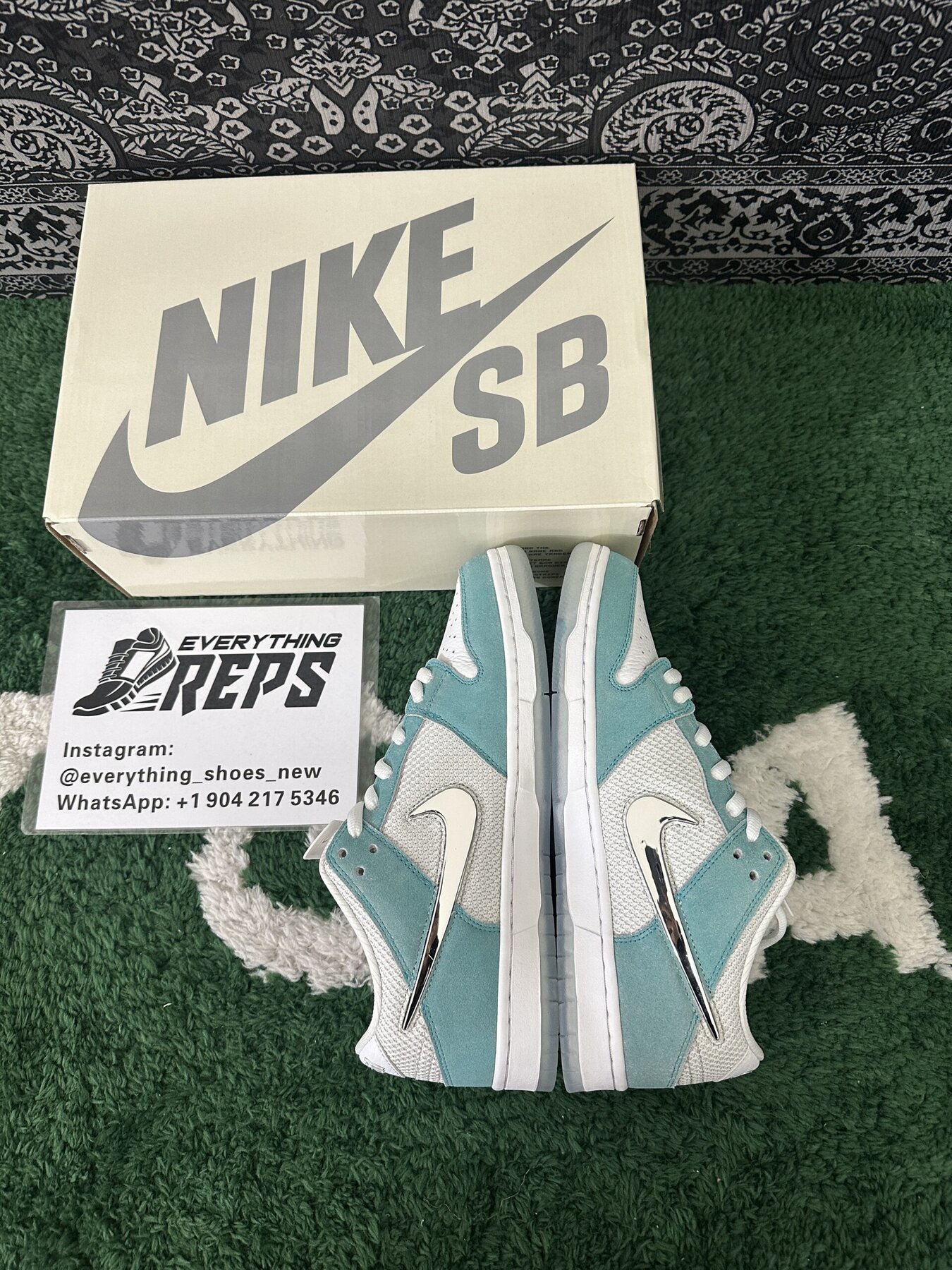 SB Dunk Low April Skateboards - Image 4