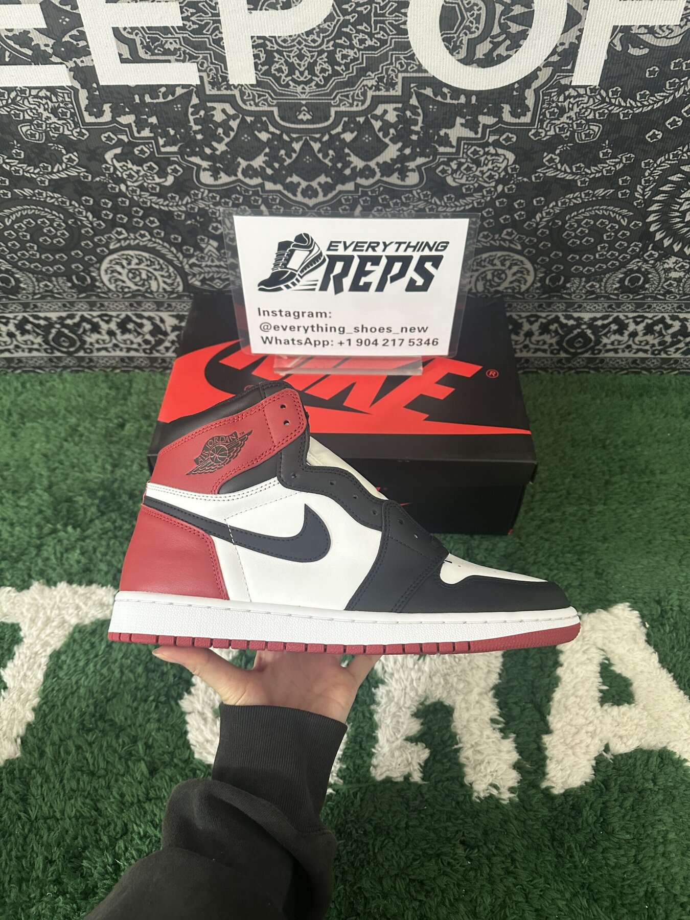 AJ1 Retro Black Toe (2016) - Image 4