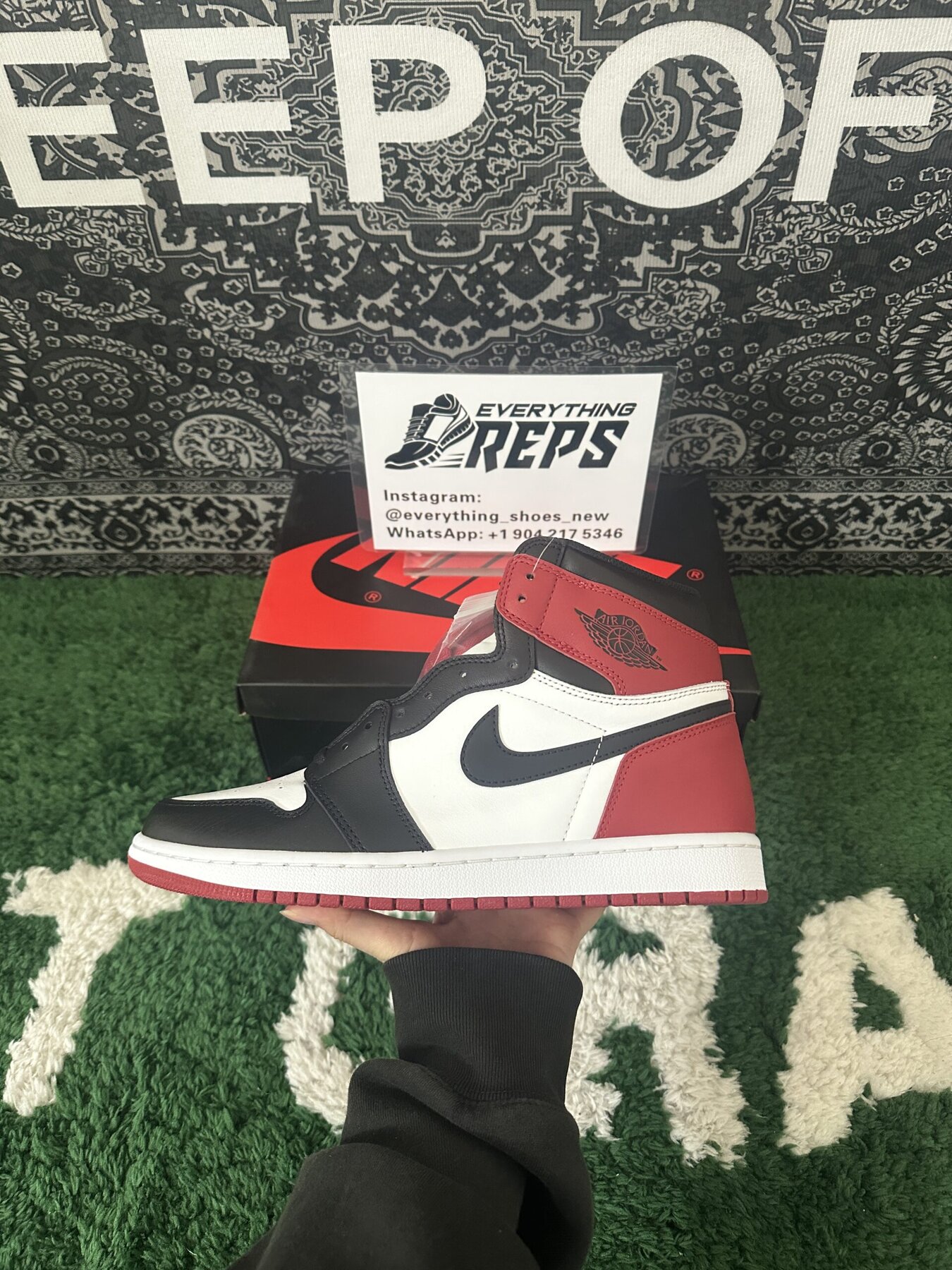 AJ1 Retro Black Toe (2016) - Image 3