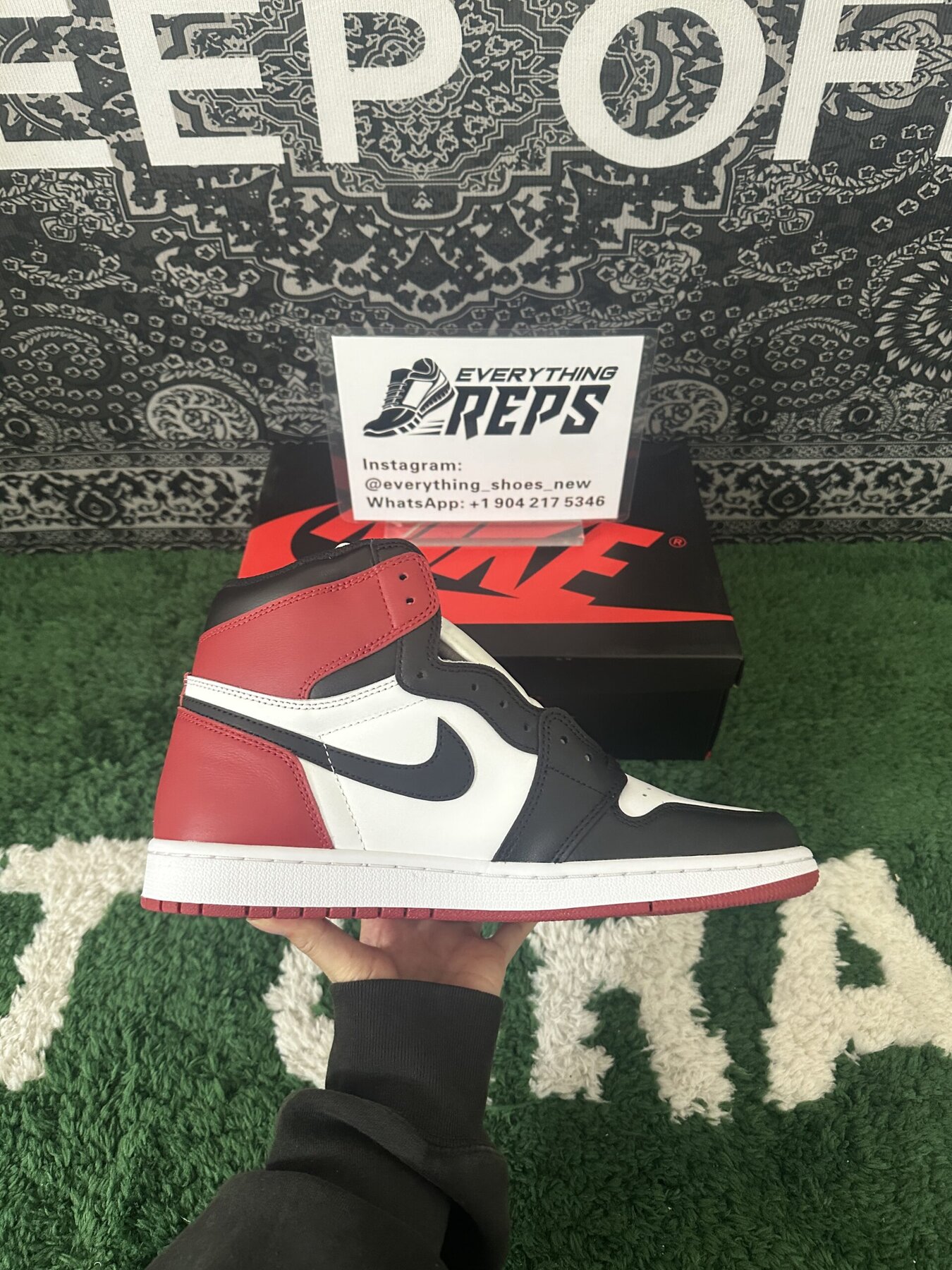 AJ1 Retro Black Toe (2016) - Image 2