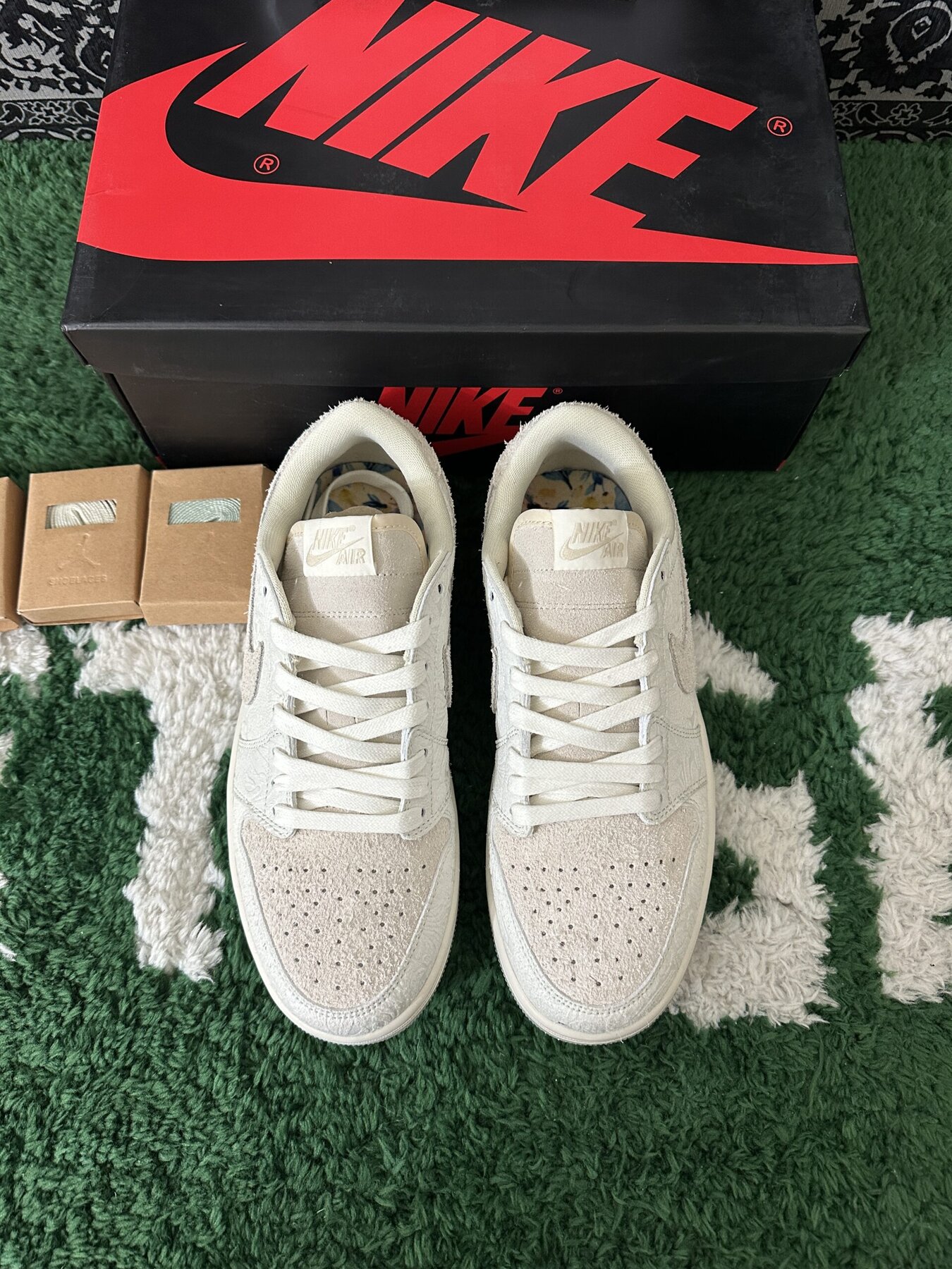 Chris Paul x AJ1 Low OG "Give Them Flowers" - Image 8