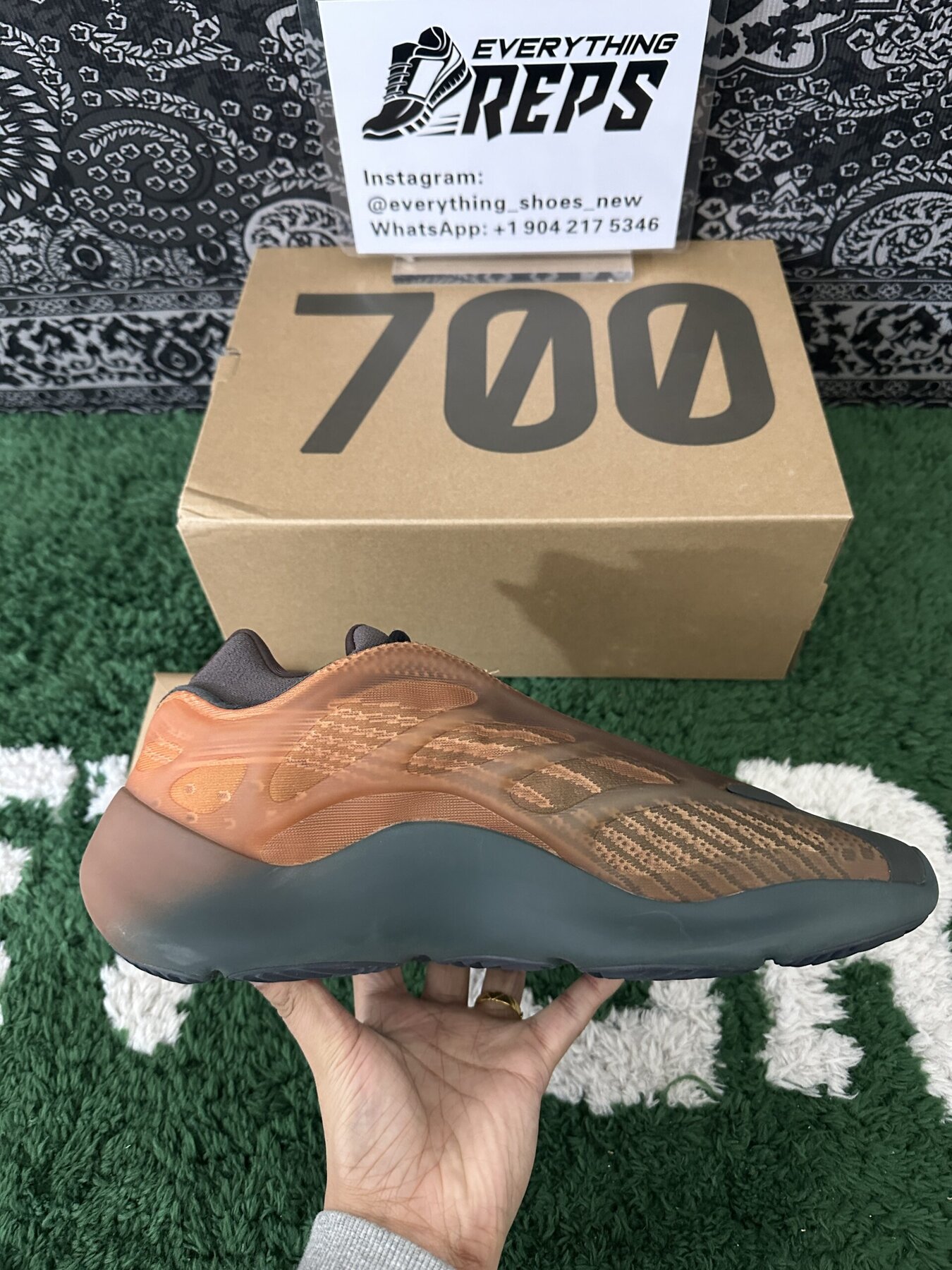 adidas Yeezy 700 V3 Copper Fade - Image 6