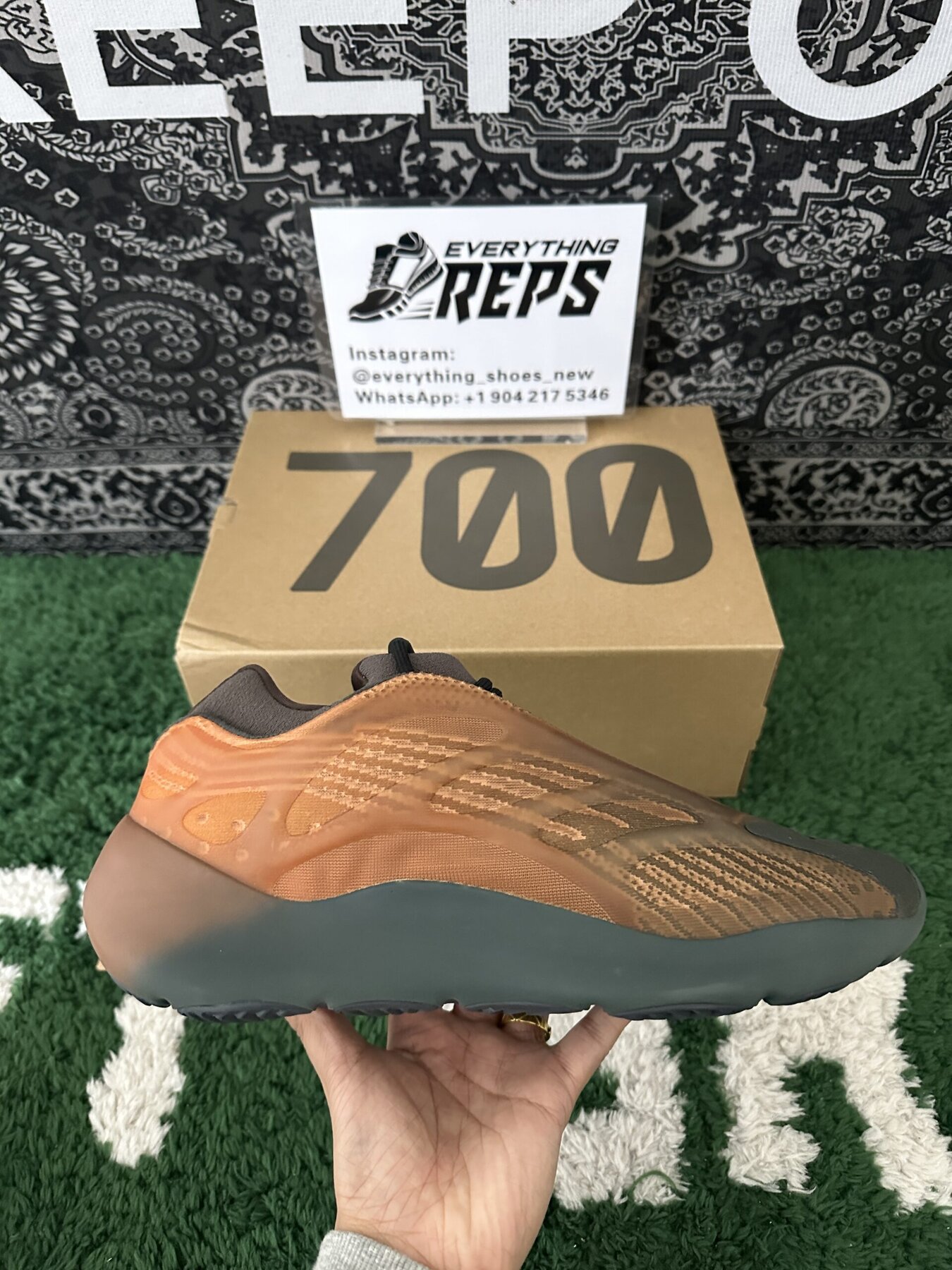 adidas Yeezy 700 V3 Copper Fade - Image 4