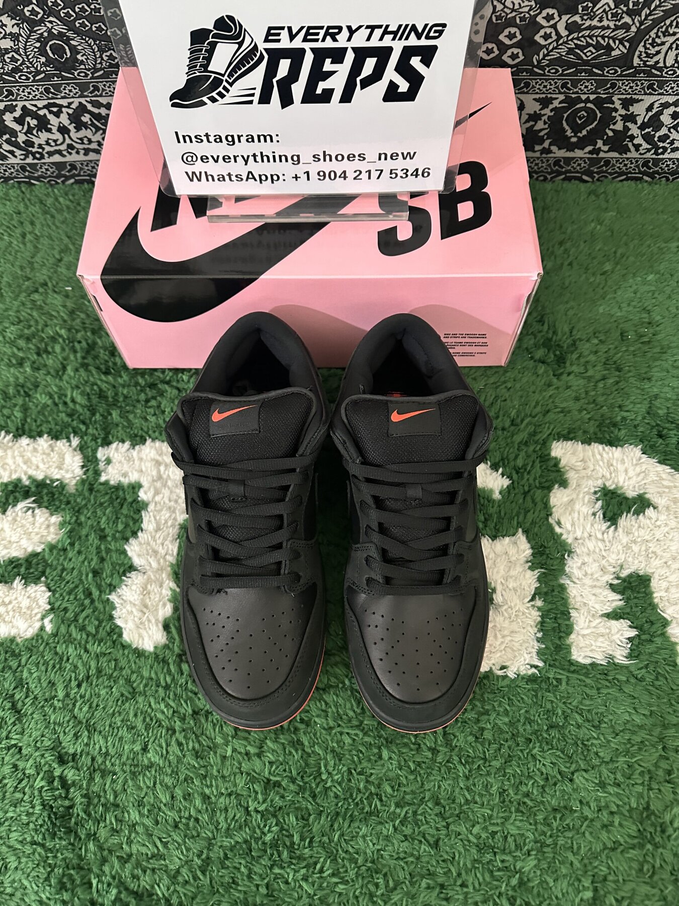 SB Dunk Low Black Pigeon - Image 9