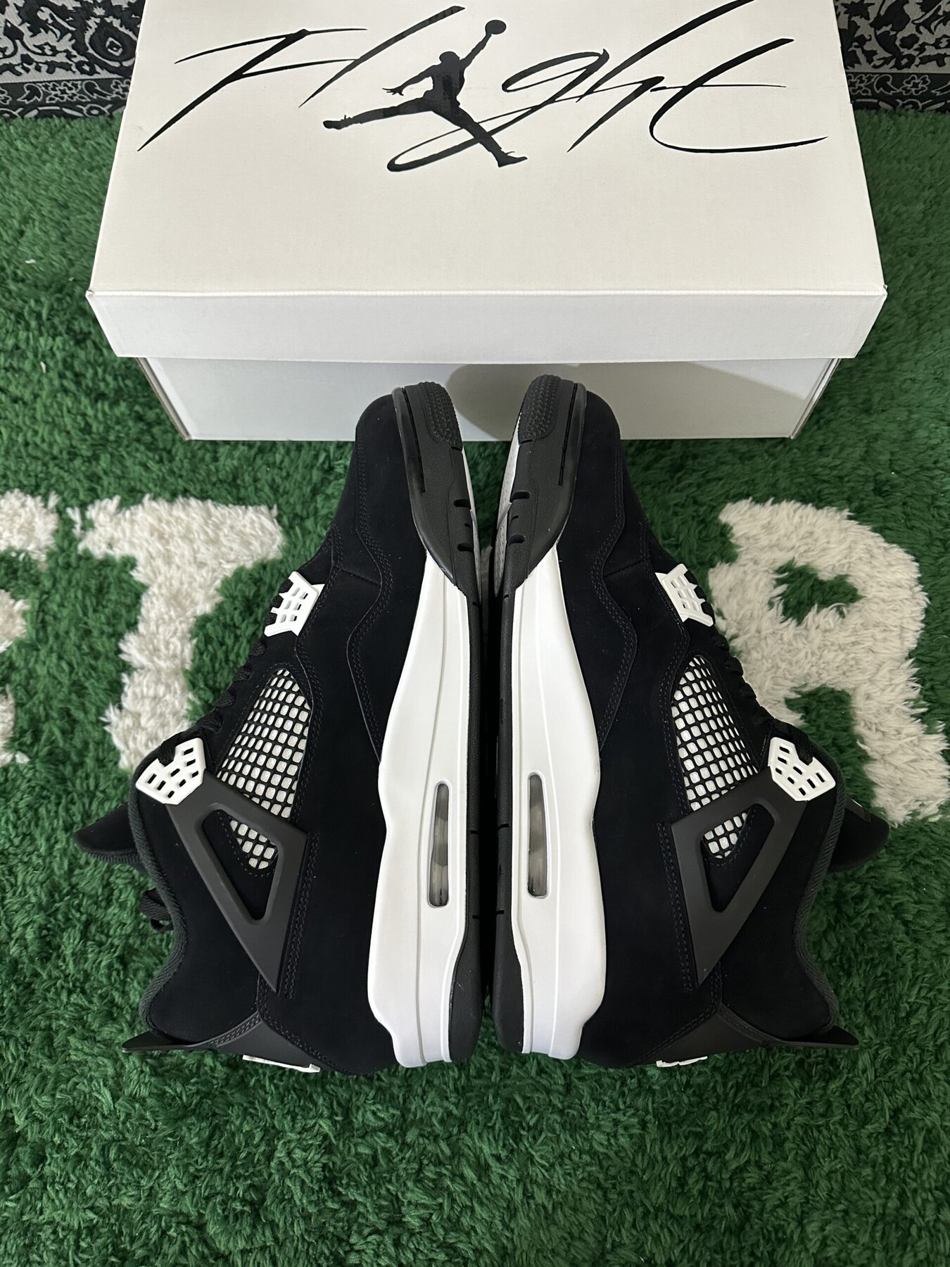 AJ4 Retro White Thunder - Image 2