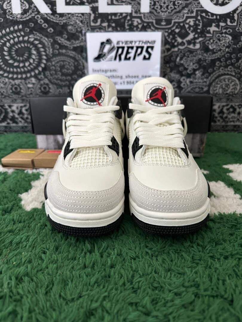 AJ4 Retro "Flight Club" - Image 2