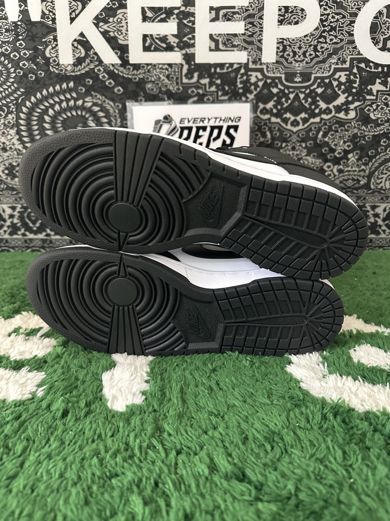 Dunk Low Retro White Black - Image 11