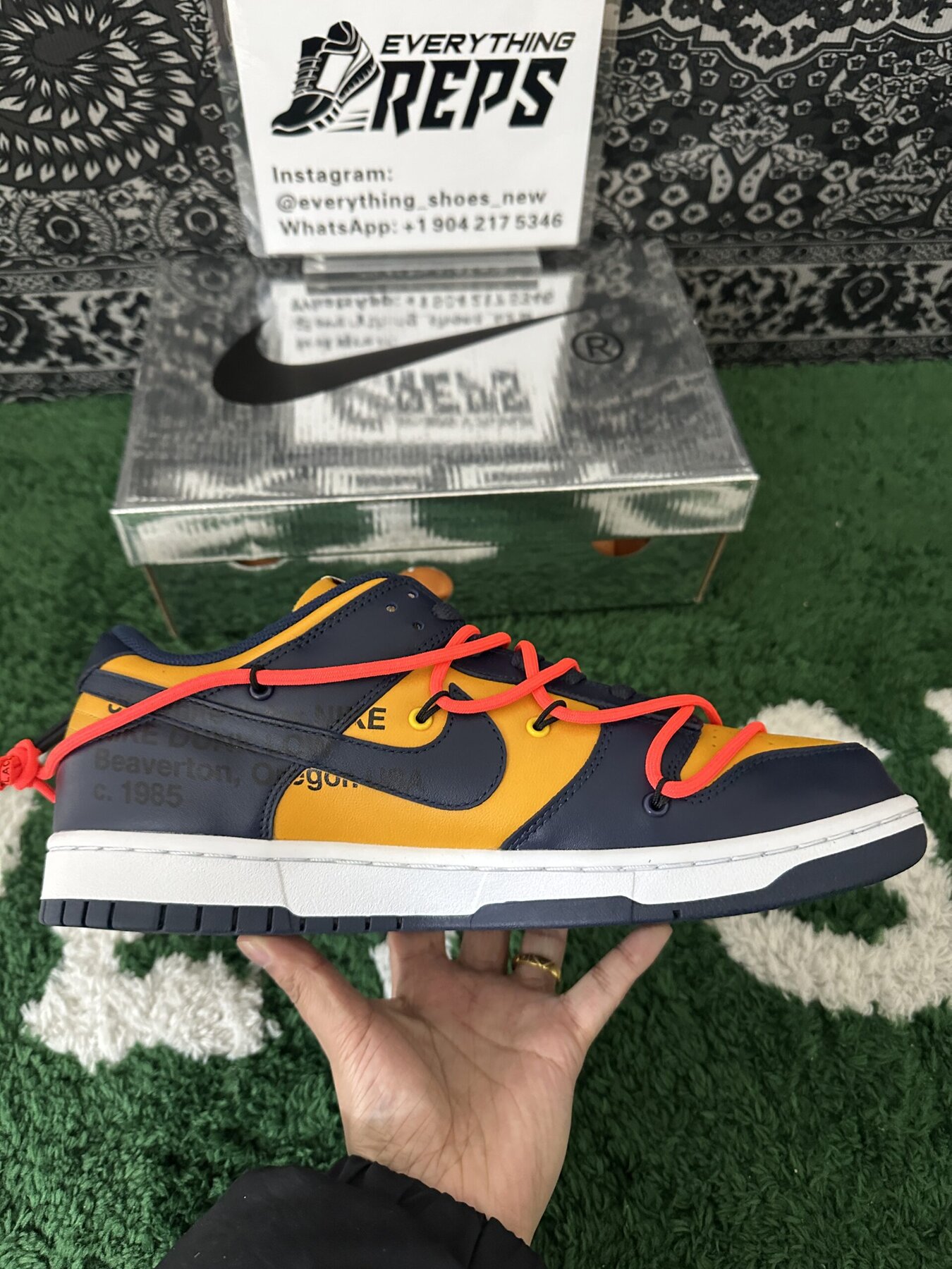 Dunk Low Off-White University Gold Midnight Navy - Image 6