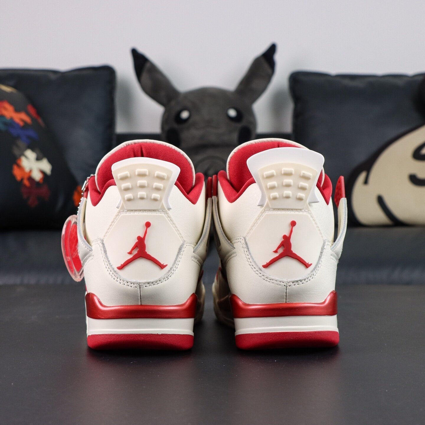 AJ4 Retro Valentine's Day Sierra Red - Image 2