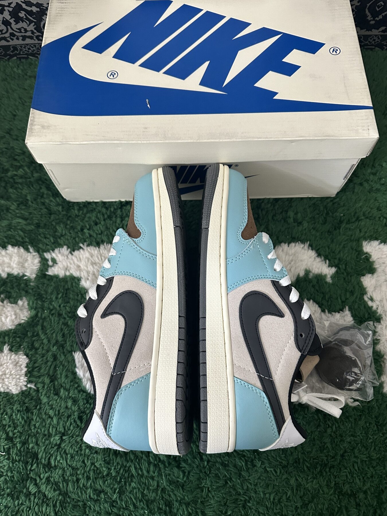 AJ1 Low Russian TS - Image 10