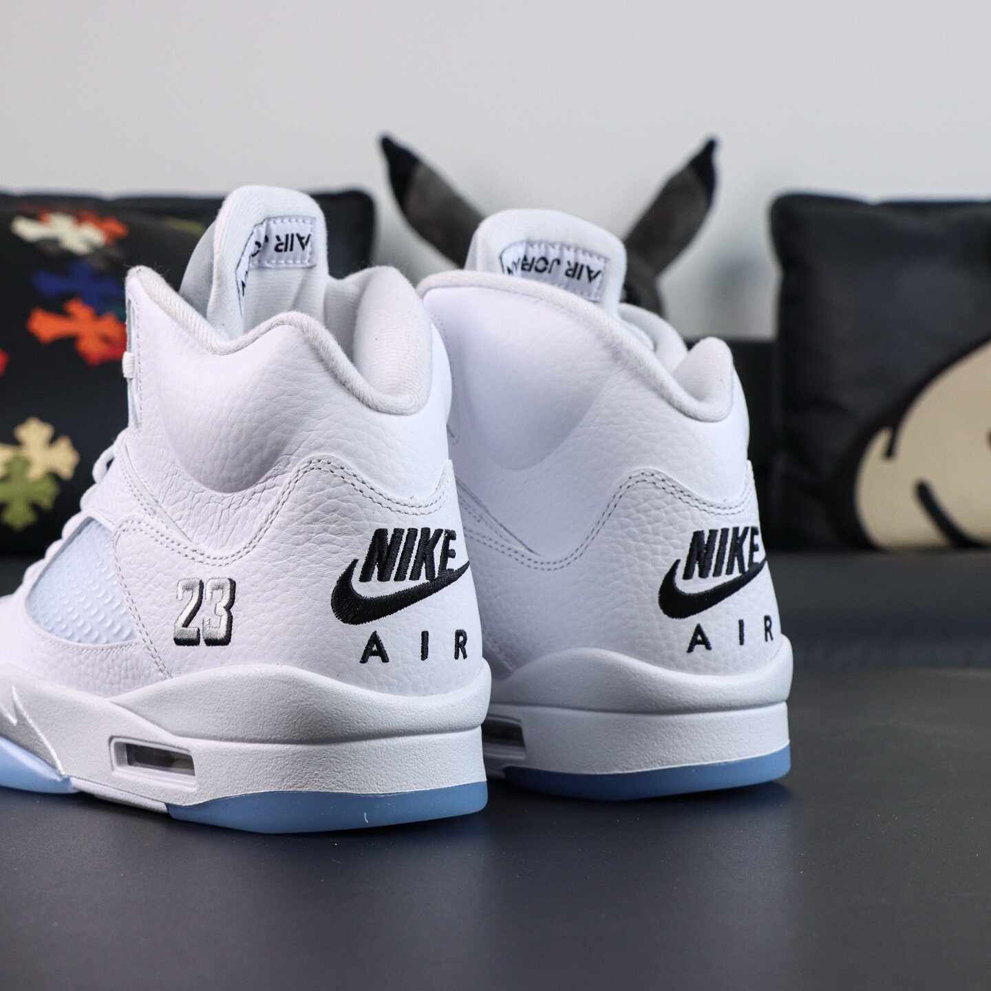 AJ5 Retro White Metallic (2026) - Image 2