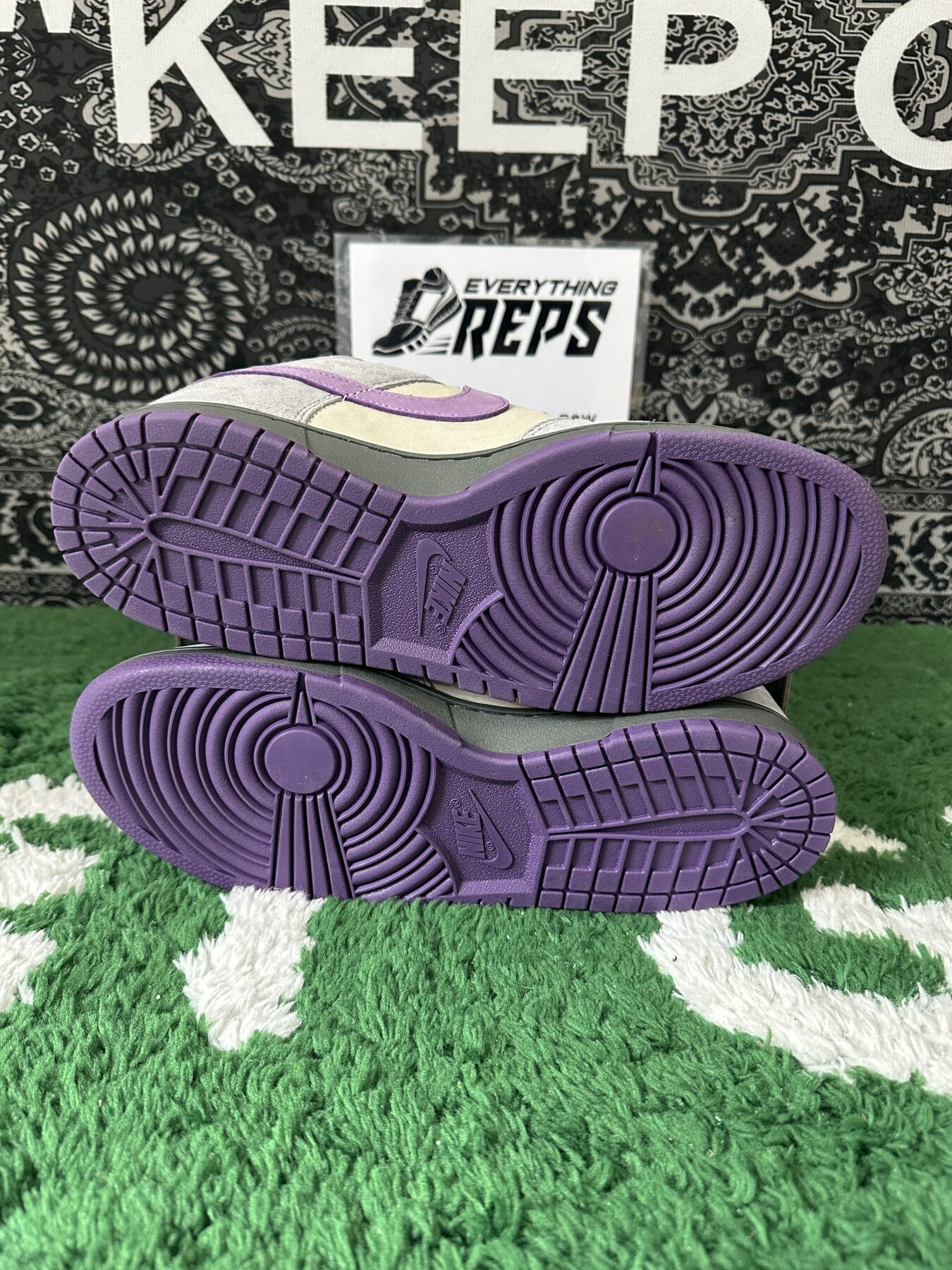 Dunk SB Low Purple Pigeon - Image 11