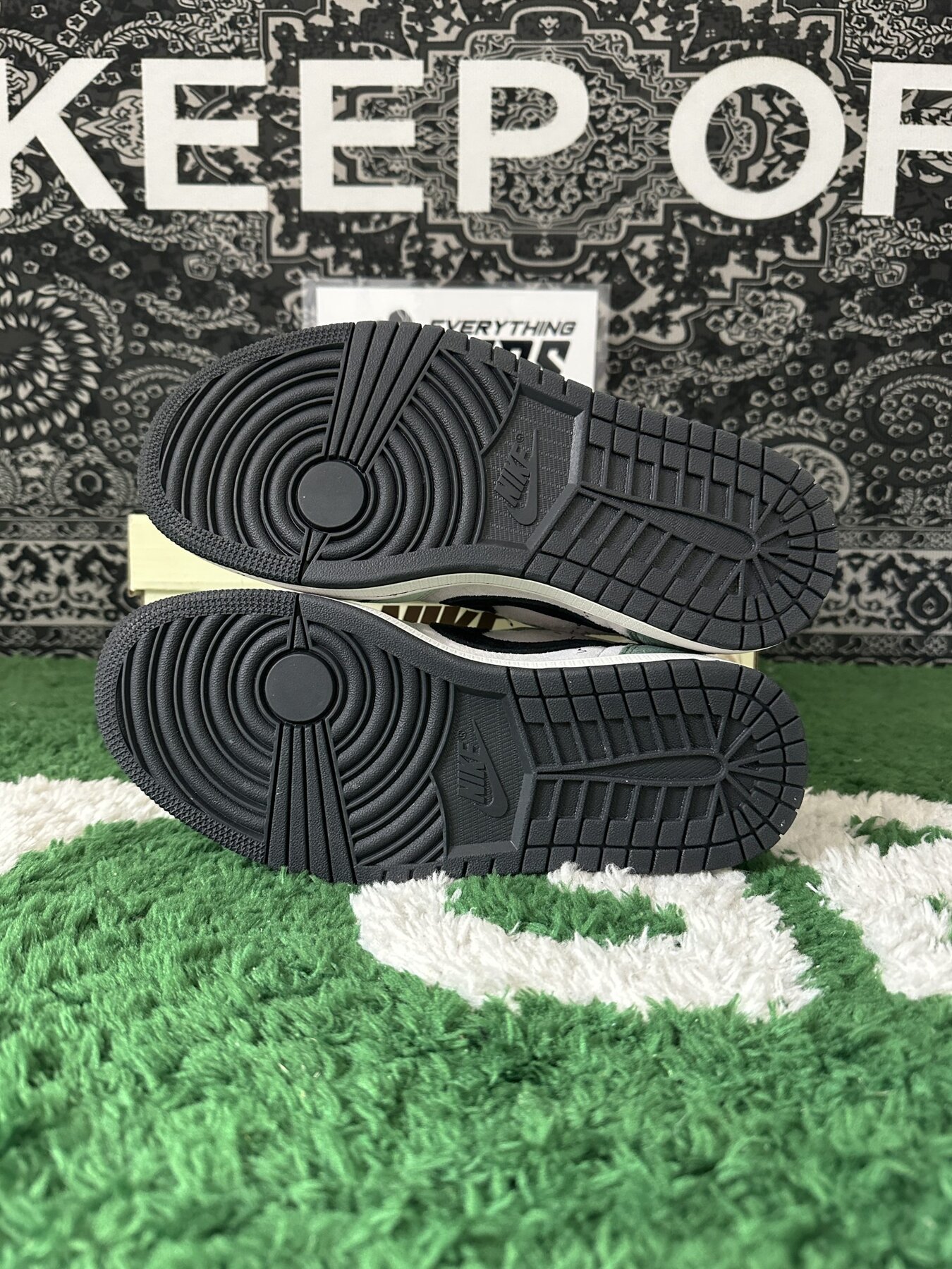 TS x AJ1 Green Black - Image 11