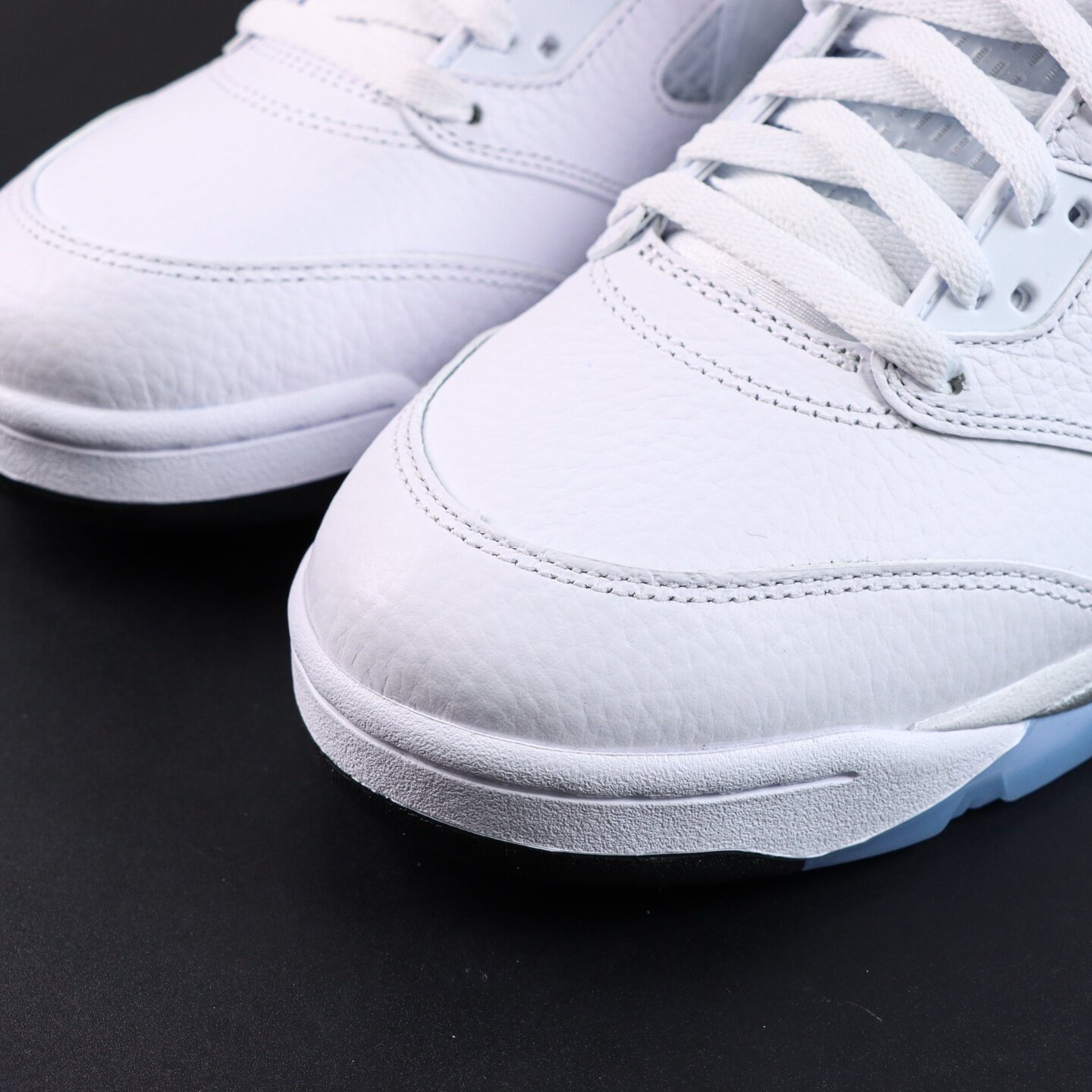 AJ5 Retro White Metallic (2026) - Image 5
