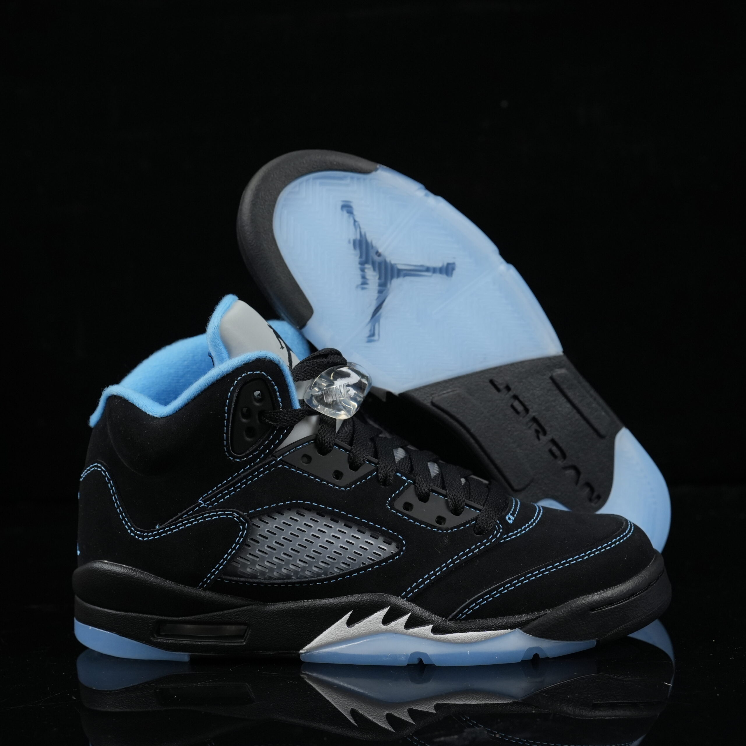 AJ5 “Black/University Blue” 2026 - Image 5