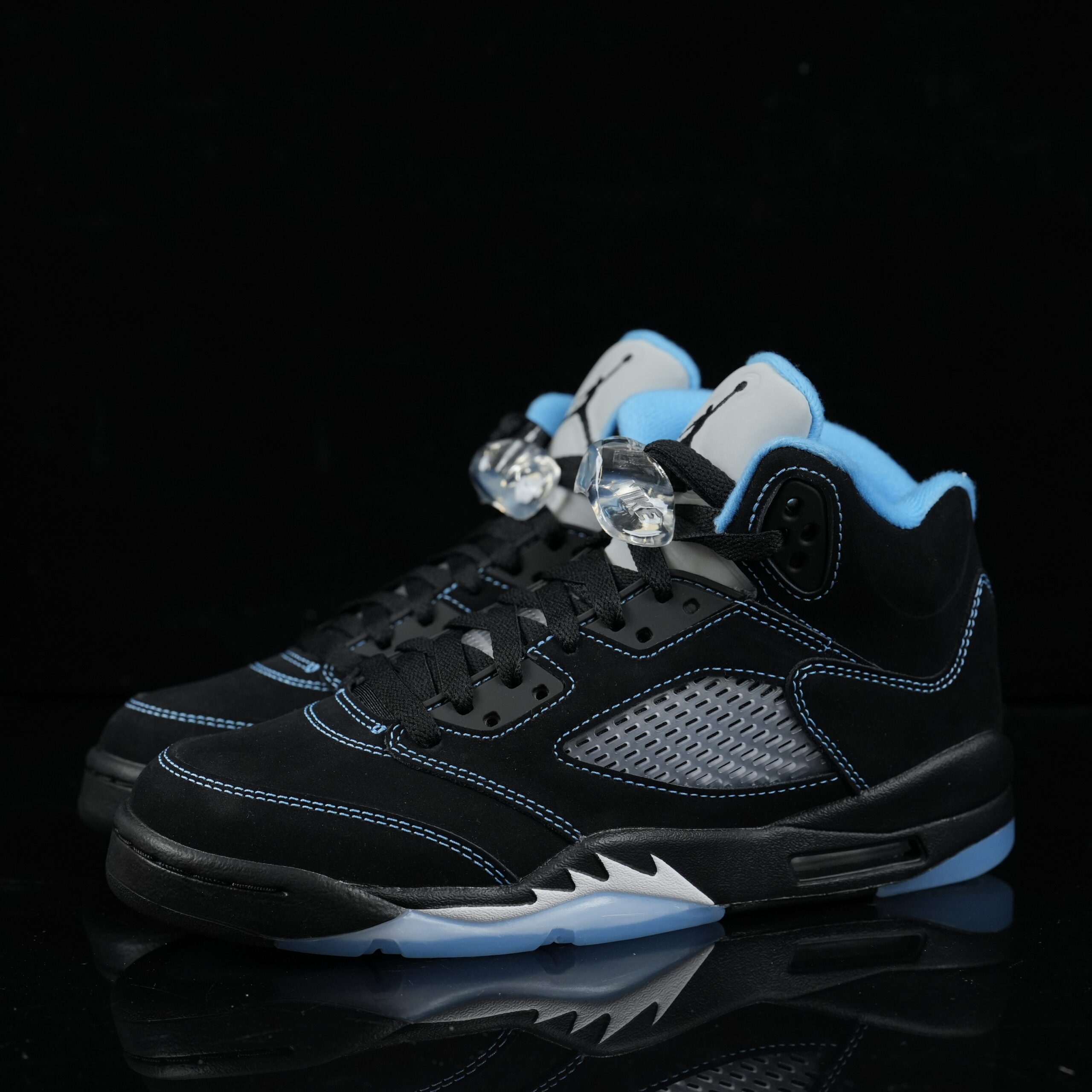 AJ5 “Black/University Blue” 2026 - Image 3