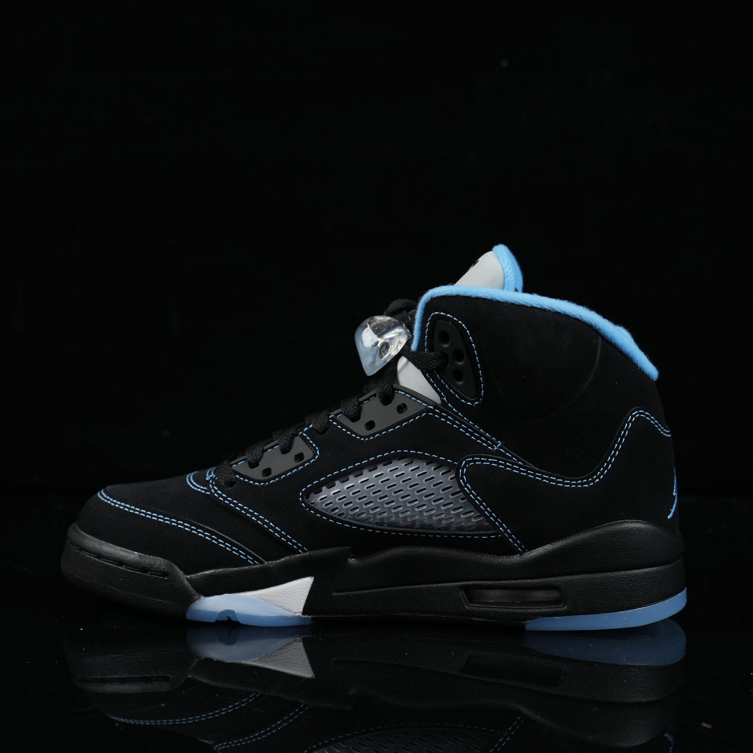 AJ5 “Black/University Blue” 2026 - Image 8