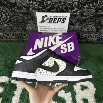 Supreme x Nike SB Dunk Low